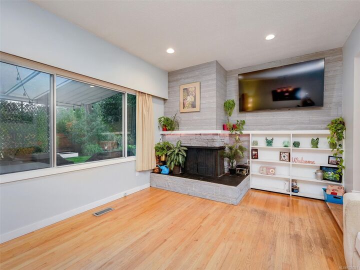 Property Photo:  3050 Leroy Pl  BC V9C 1N7 