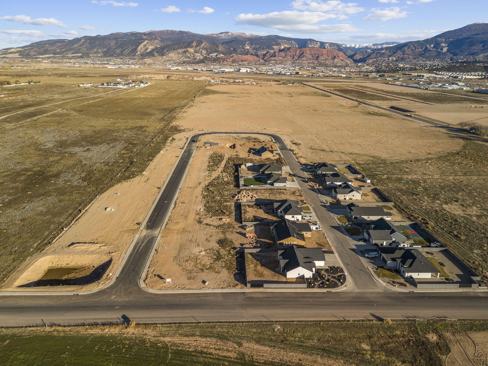 Property Photo: 926 N 3725 W UT 84721