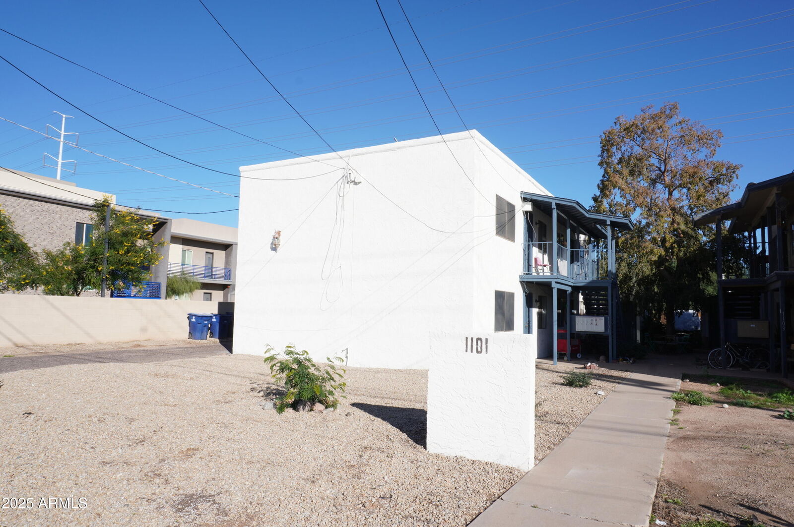 Property Photo:  1101 S Farmer Avenue  AZ 85281 