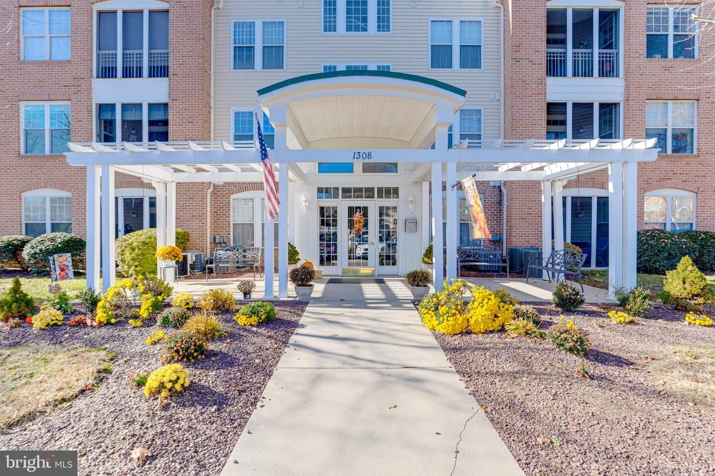 Property Photo:  1308 Scottsdale Drive H 222  MD 21015 