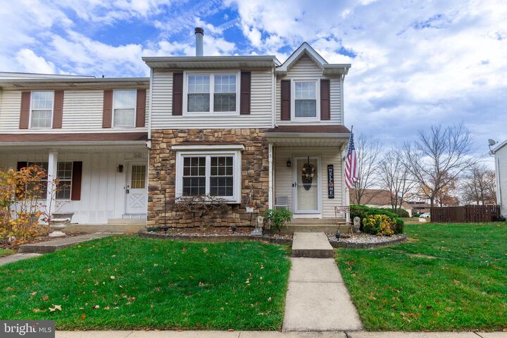 35 Dunmoor Ct S  Hamilton NJ 08690 photo