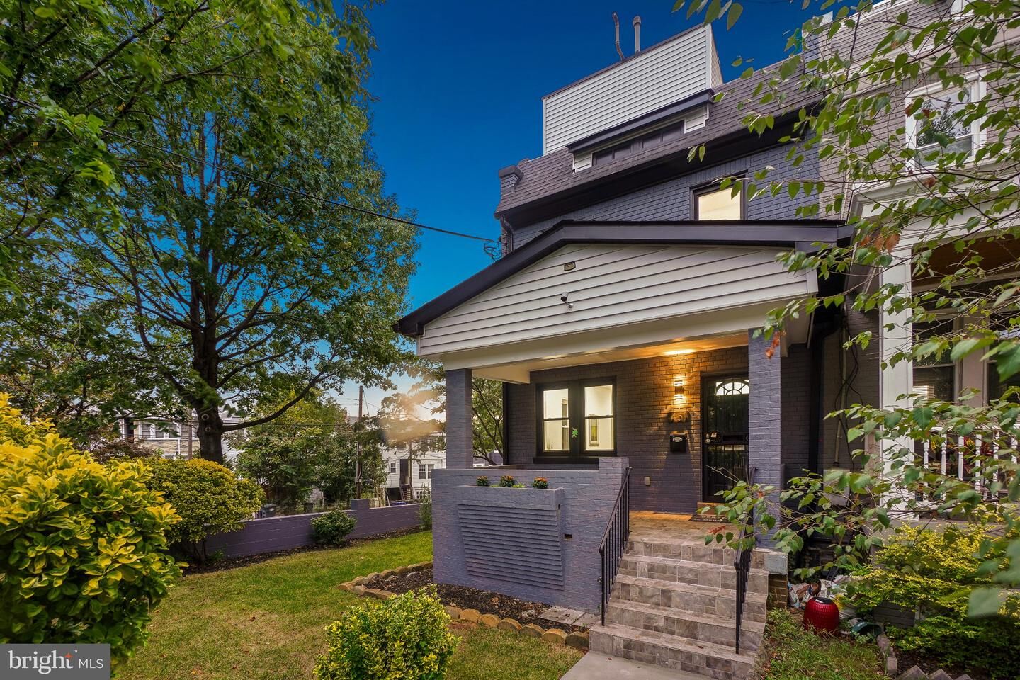 Property Photo:  461 Delafield Place NW  DC 20011 