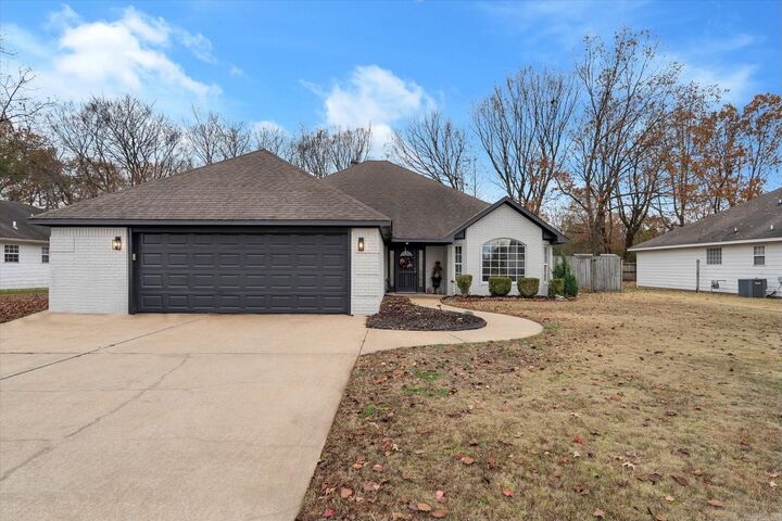 Property Photo:  4729 Lonoke Lane  AR 72404 