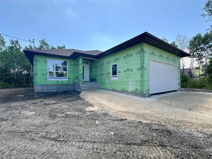 Property Photo:  10 Tamarack Lane  MB R0C 0P0 