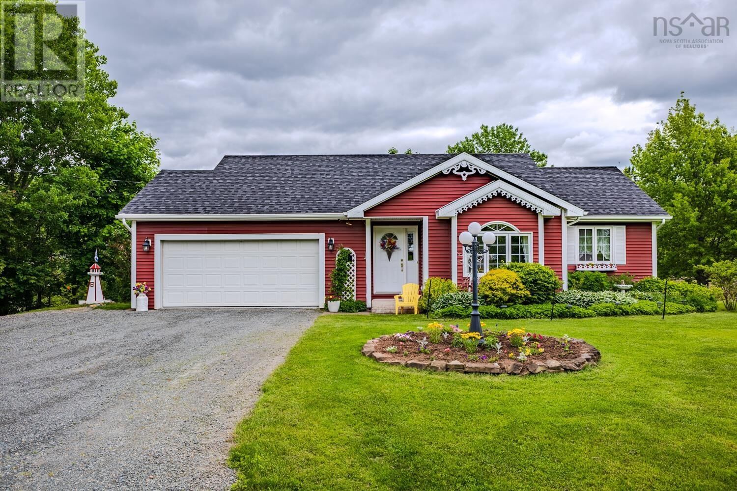 Property Photo:  157 Parkwood South  NS B6L 1M1 