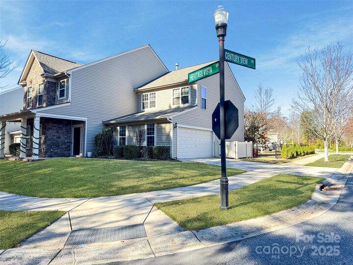 Property Photo: 12835 Heritage Vista Drive NC 28078