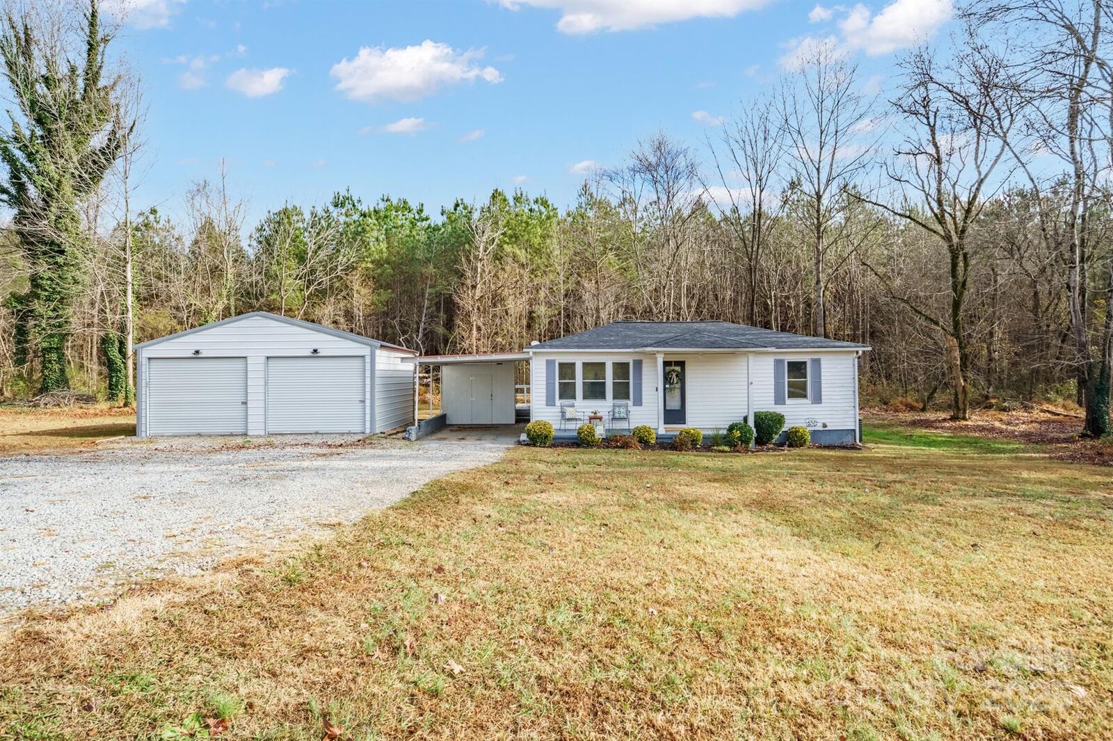Property Photo: 2171 Gastonia Highway NC 28092