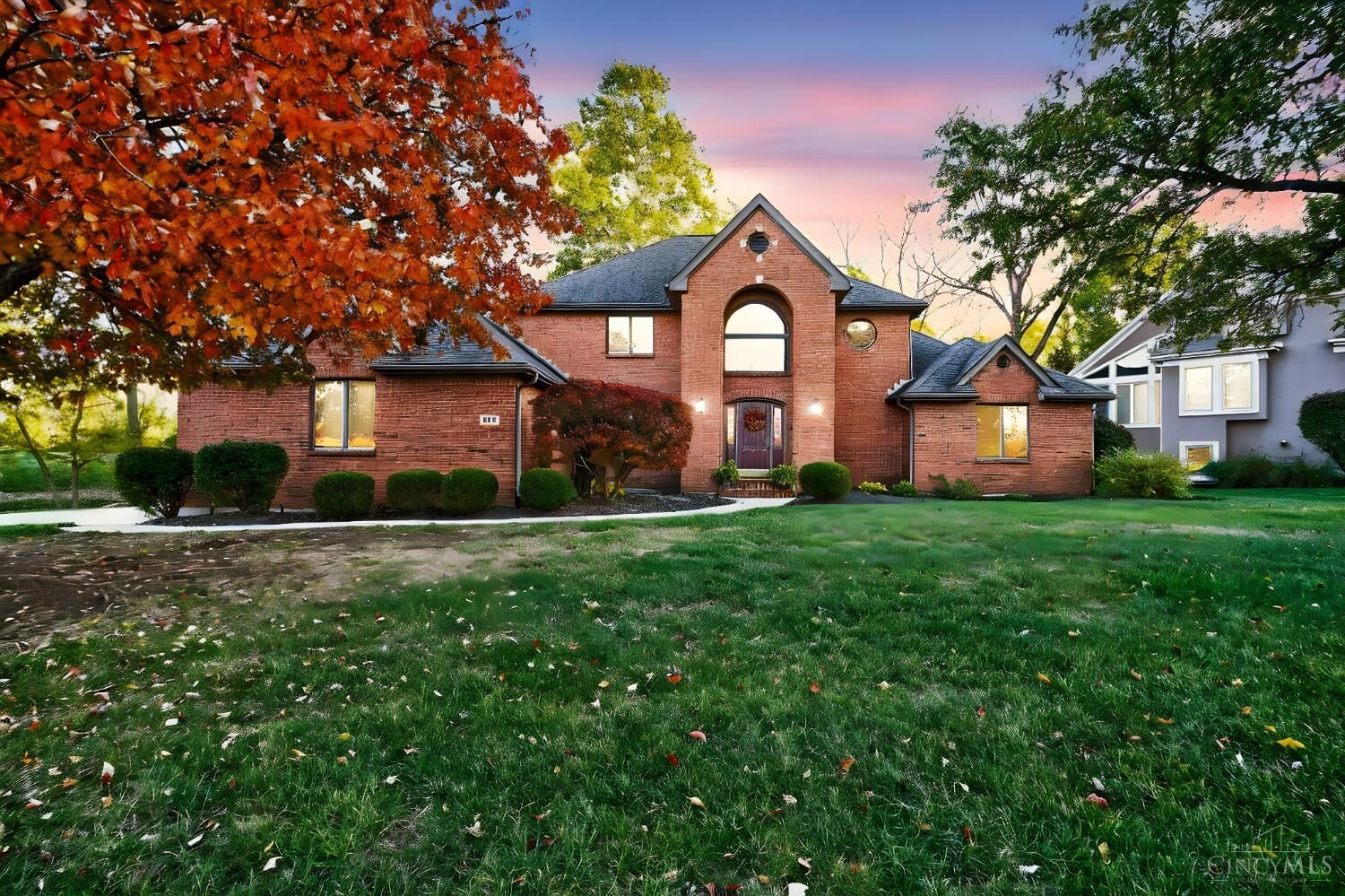 Property Photo:  980 Heatherwoode Circle  OH 45066 