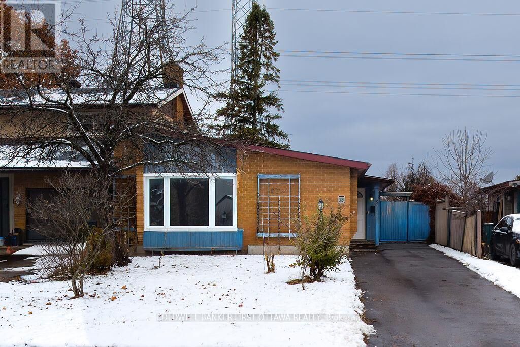 Property Photo:  57 Benlea Drive  ON K2G 4A3 