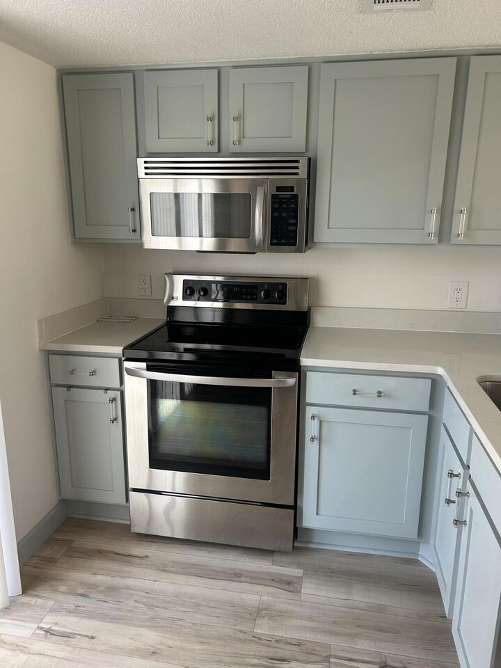 Property Photo:  488 W Linkside Place  FL 32550 