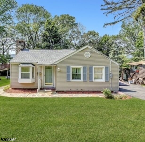 Property Photo: 76 Hillside Rd NJ 07871