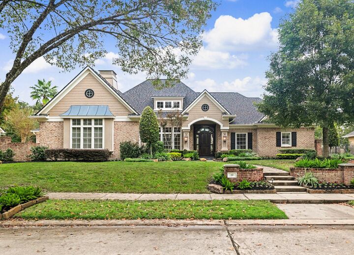 Property Photo: 19 New Greens Court TX 77339