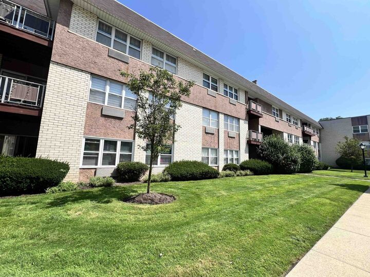 Property Photo:  1111 River Rd D5  NJ 07020 