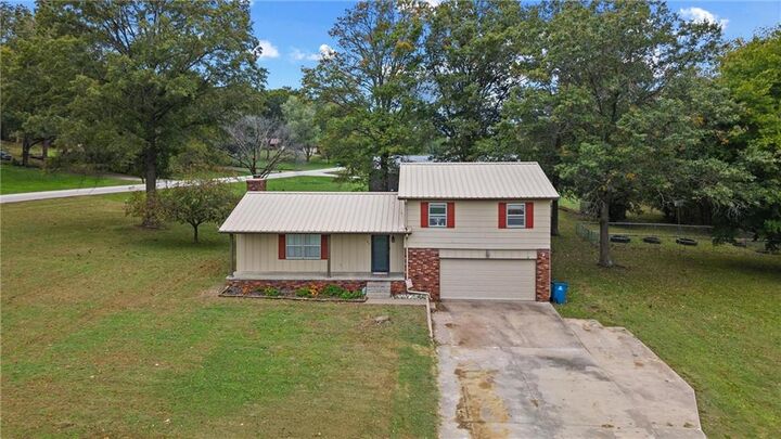 Property Photo:  105 Fawnwood Drive  KS 67337 