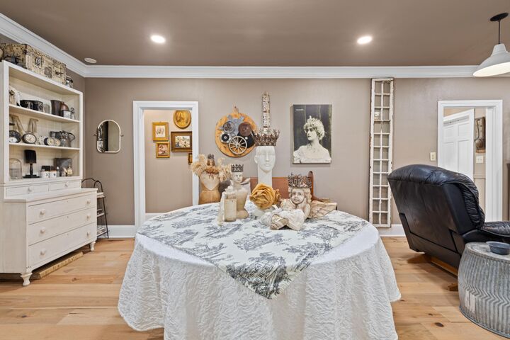 Property Photo:  918 N Montgomery St  TX 75644 