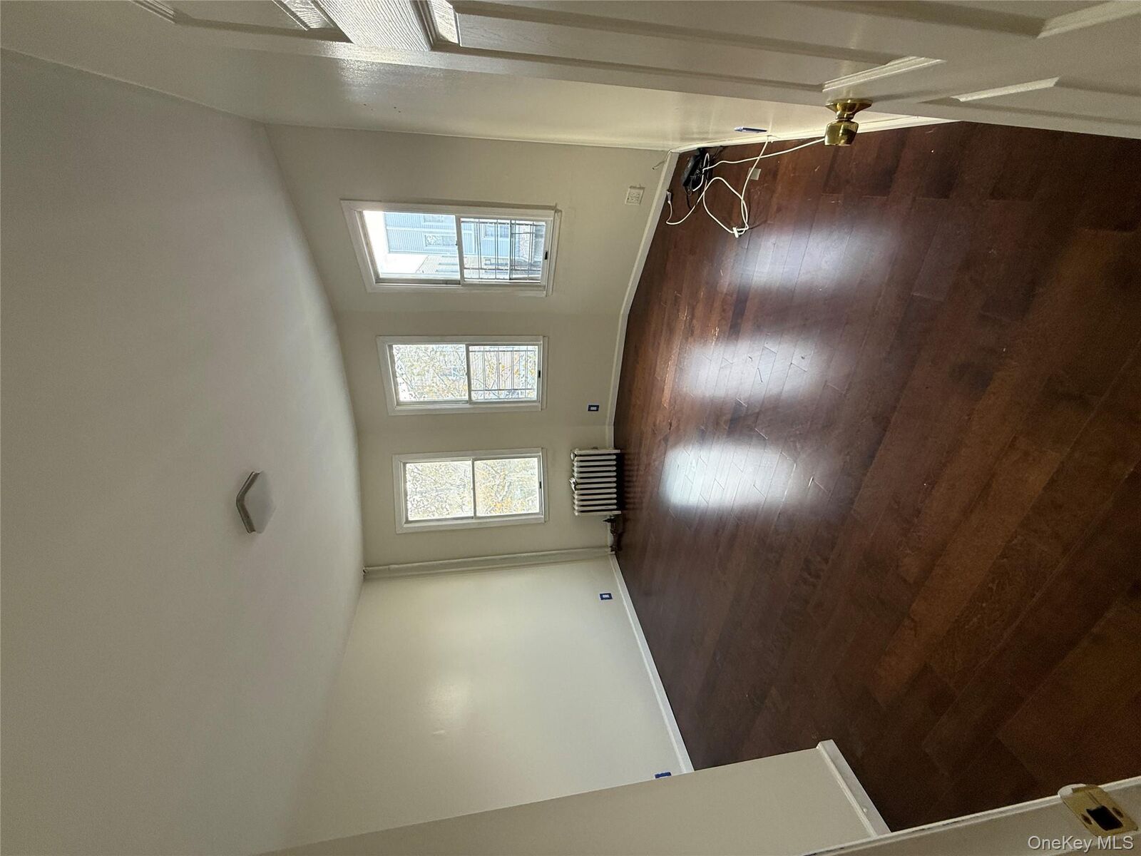 Property Photo: 1722 Hunt Avenue 1st Floor NY 10462