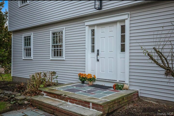 Property Photo: 10 Glen Lane NY 12550