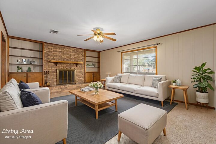 Property Photo:  112 Crosstimbers  TX 75904 