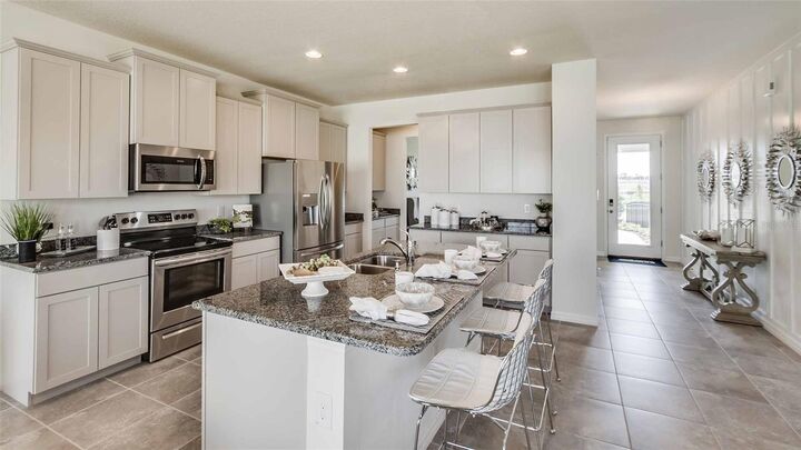 Property Photo:  7133 Flint Creek Drive  FL 34638 