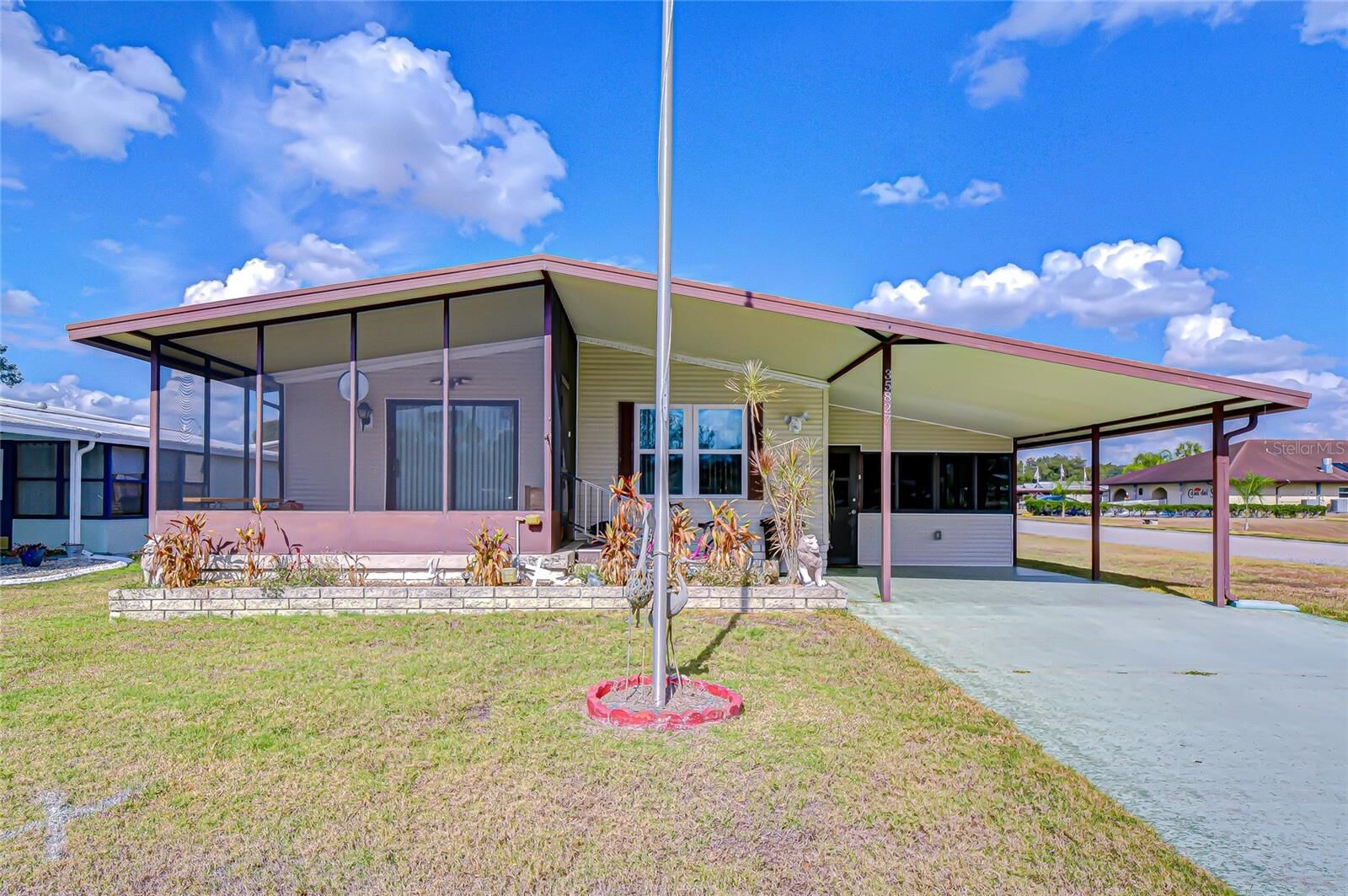 Property Photo: 35827 Brisa Drive FL 33541