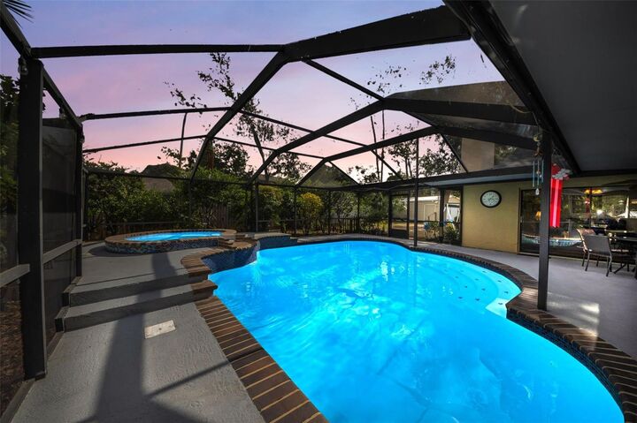 Property Photo:  415 Bayfield Drive  FL 33511 