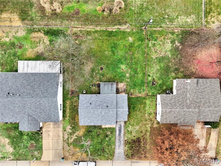 Property Photo: 1304 Valiant Drive MO 63026