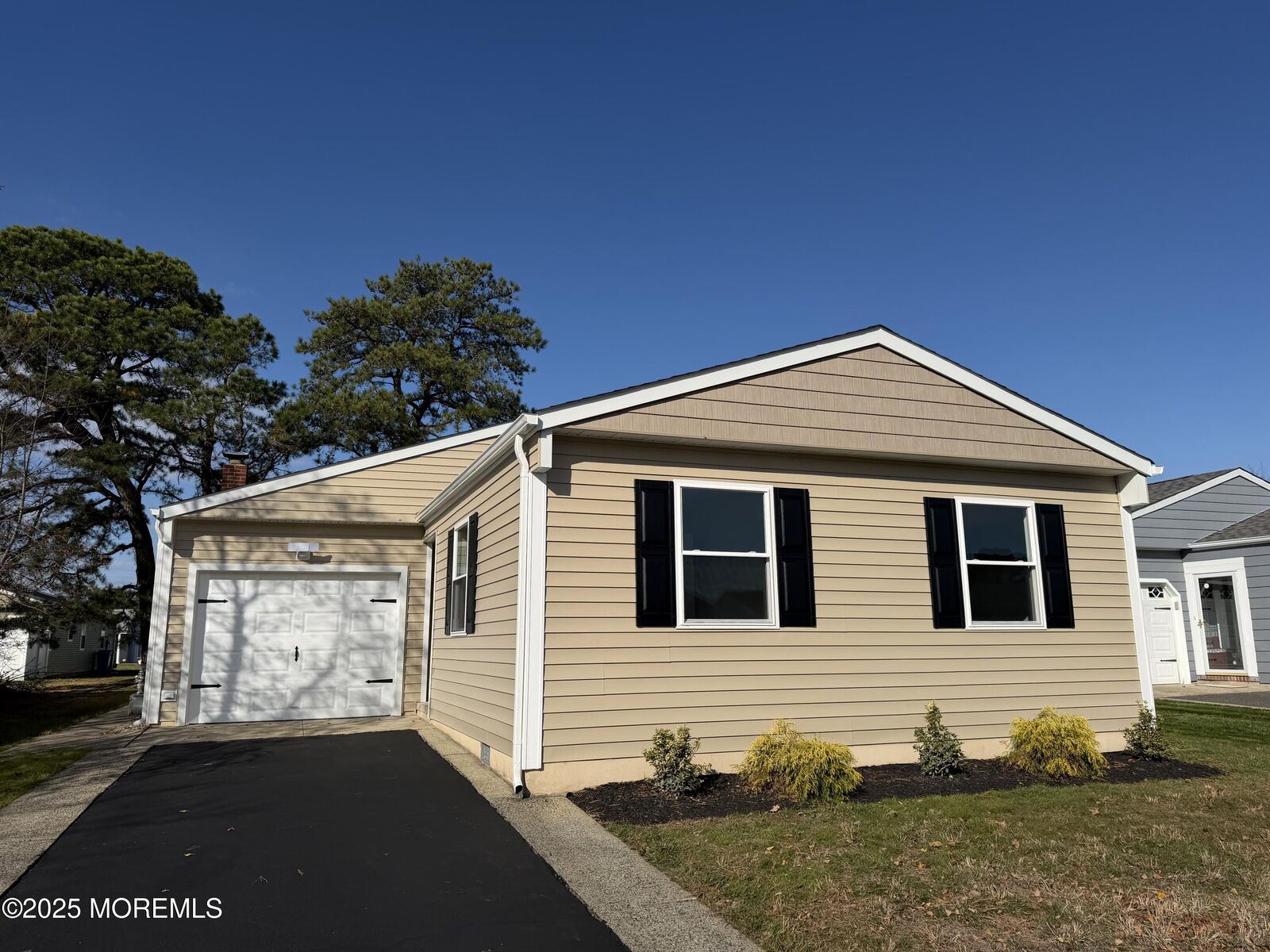 Property Photo:  57 Innsbruck Drive  NJ 08757 