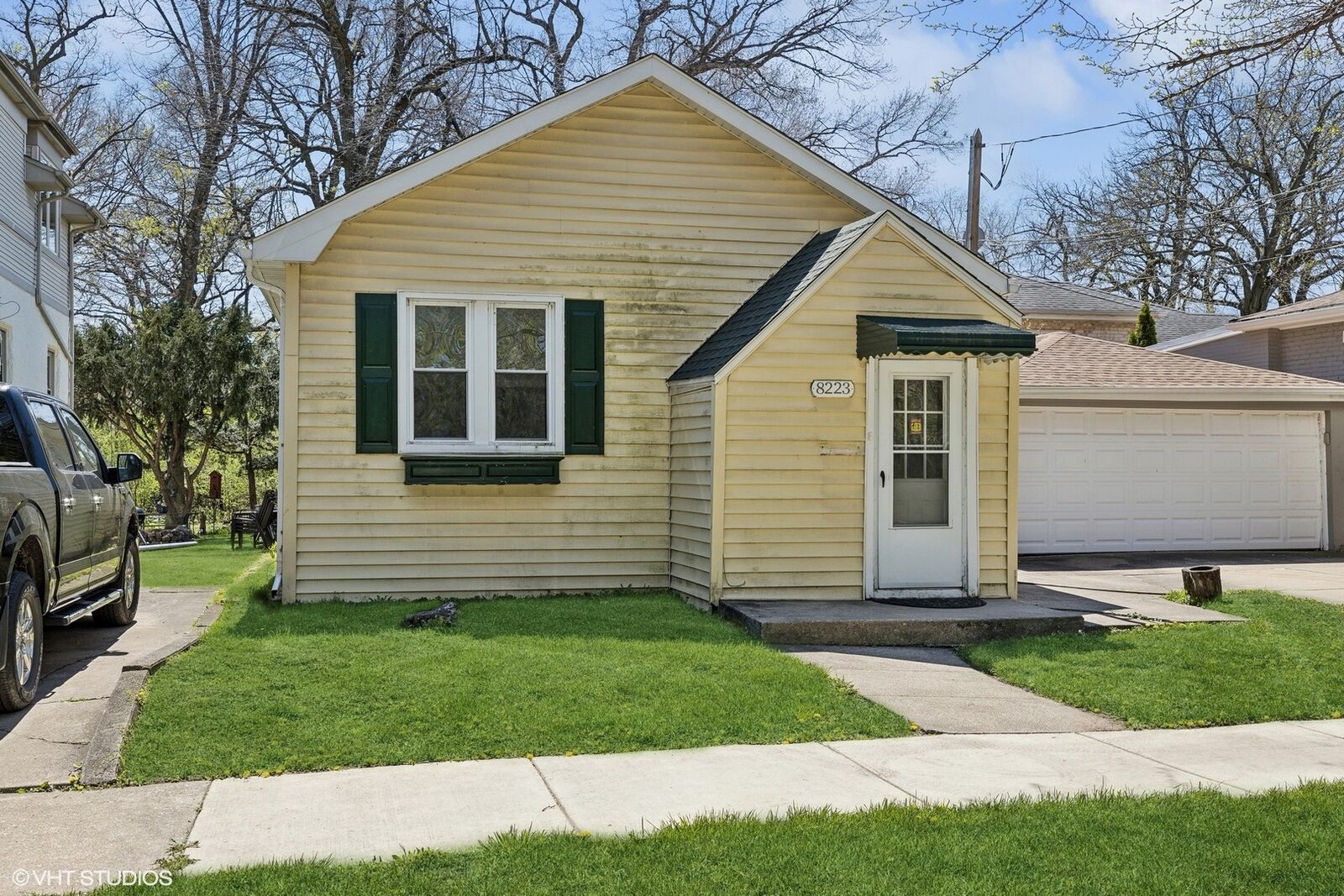 Property Photo:  8223 30th Street  IL 60546 