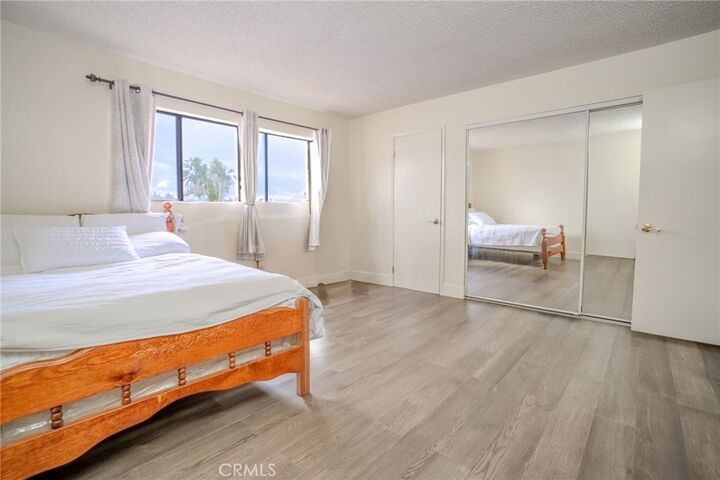 Property Photo:  409 W Mountain View Avenue  CA 90631 