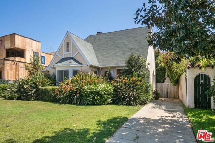 Property Photo:  1342 Woodruff Avenue  CA 90024 