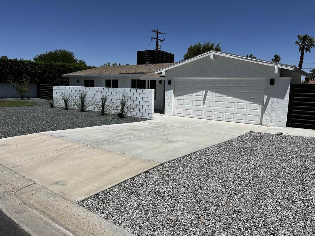 Property Photo:  2080 N Gorgonio Road  CA 92262 