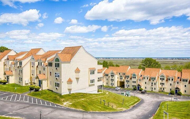 Property Photo:  1373 Post Road 2C  ME 04090 