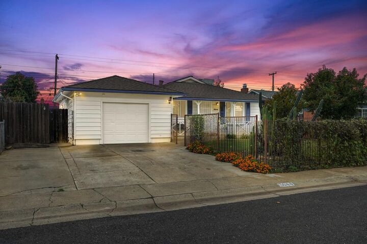 Property Photo: 2644 Tronero Way CA 95670