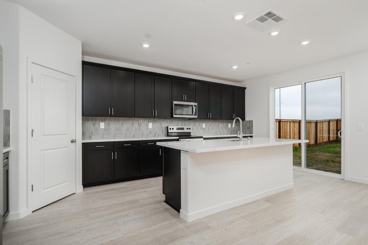 Property Photo:  1300 Bastion Avenue  CA 95632 