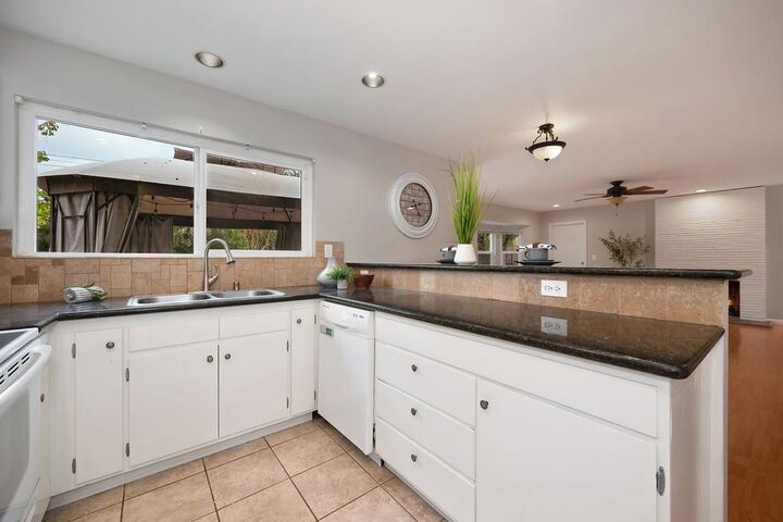 Property Photo:  5144 Kauai Way  CA 95628 
