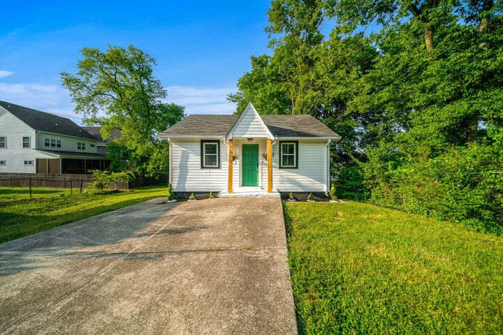 Property Photo:  1435 Litton Ave  TN 37216 