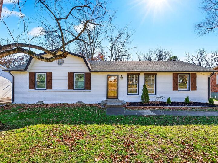 Property Photo:  4960 Shihmen Dr  TN 37013 