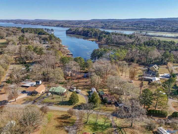 Property Photo:  280 Vaughn Circle  AL 35976 