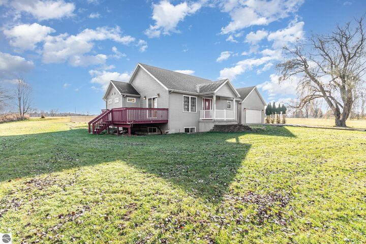 Property Photo:  2150 N Douglas Road  MI 48877 