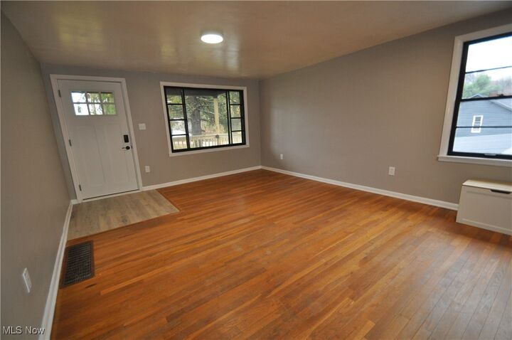 Property Photo:  2069 Chewelah Avenue  OH 43701 