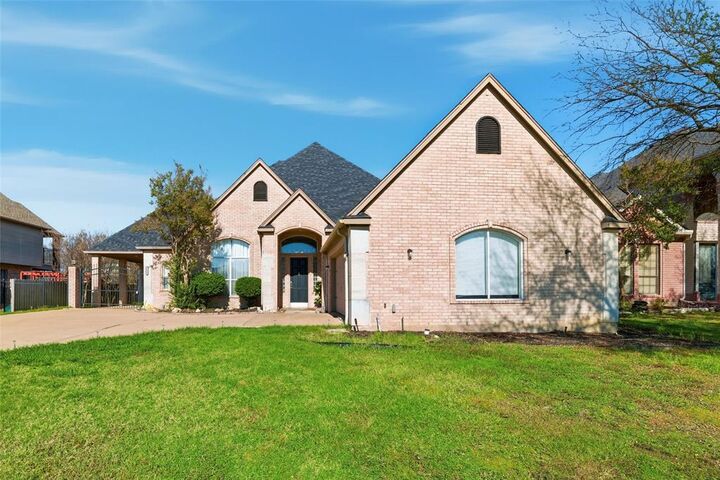 Property Photo: 2859 Fairway Drive TX 75104
