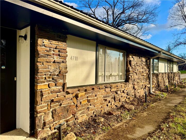 Property Photo:  4711 Rocky Ridge Trail  AR 72756 