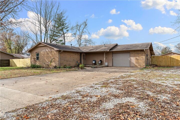 1710 Mayflower Road  Bentonville AR 72713 photo