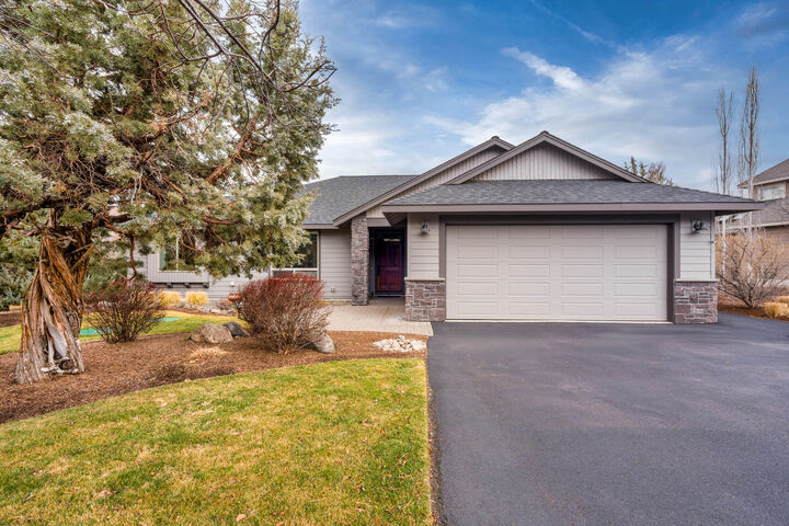 Property Photo:  10064 Juniper Glen Circle  OR 97756 