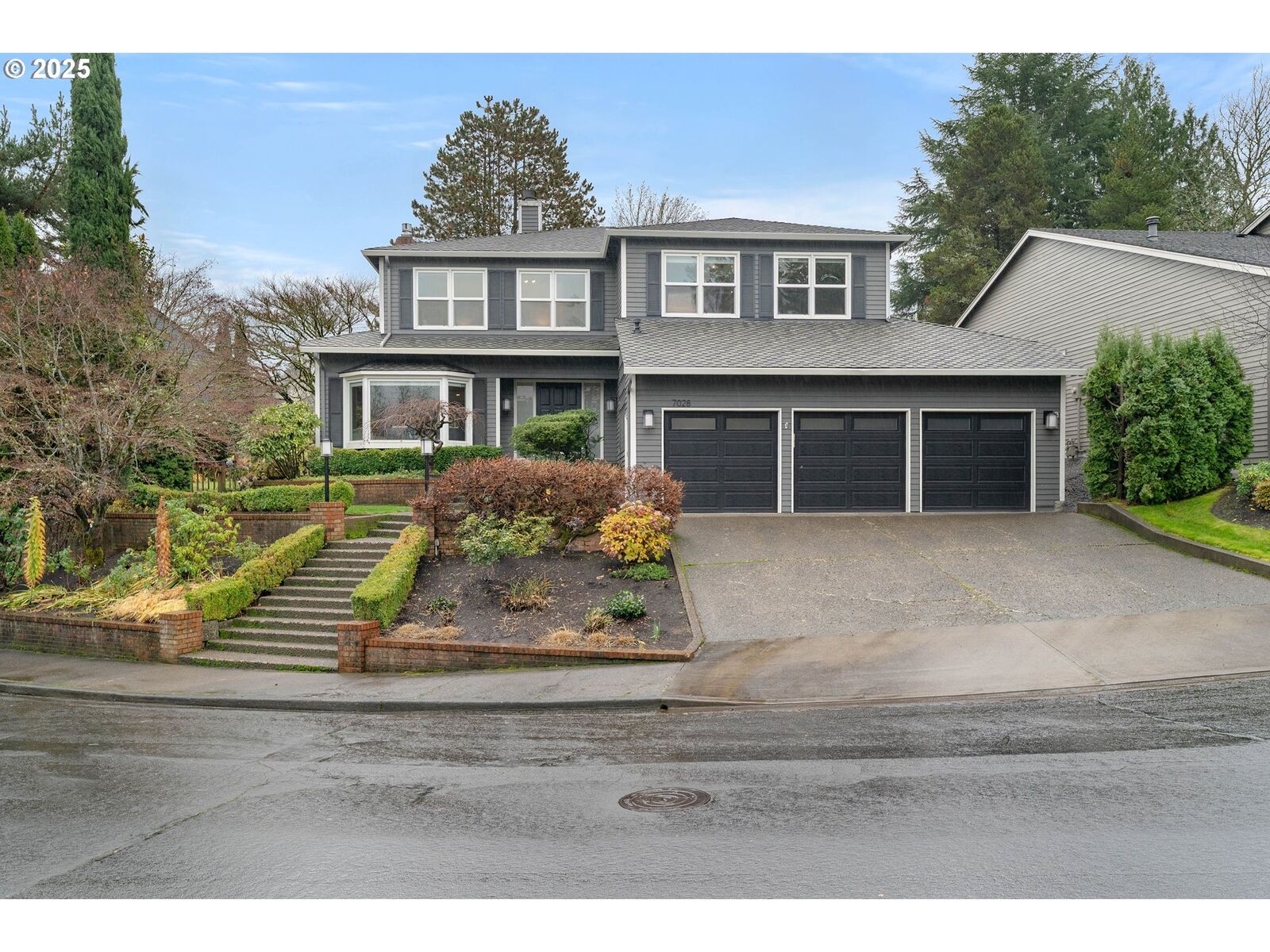 Property Photo:  7028 SW Arranmore Way  OR 97223 