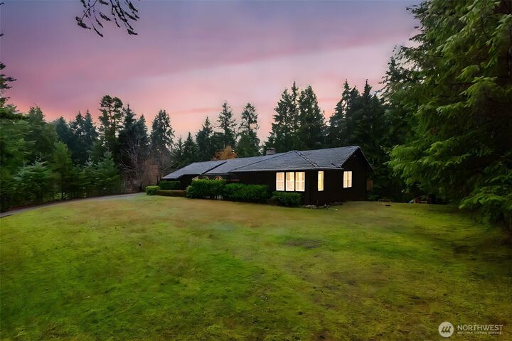 Property Photo: 11255 Ridge Rim Trail SE WA 98367