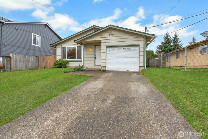 8014 S Sheridan Avenue  Tacoma WA 98408 photo