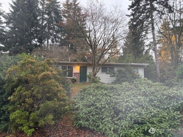 Property Photo: 8427 NE 140th Street WA 98034