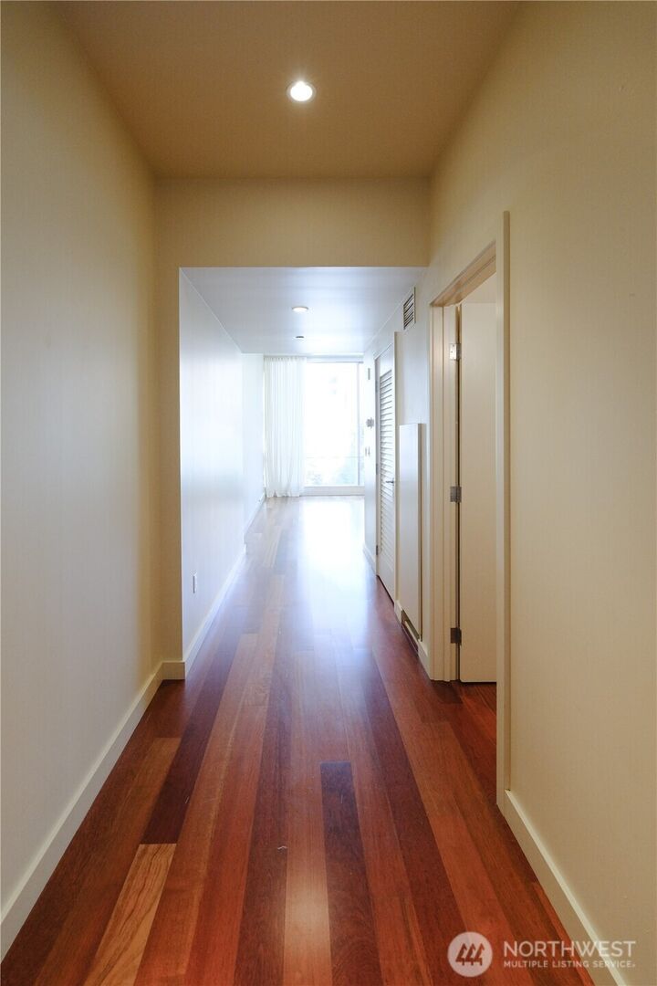 Property Photo: 909 5th Avenue 204 WA 98164