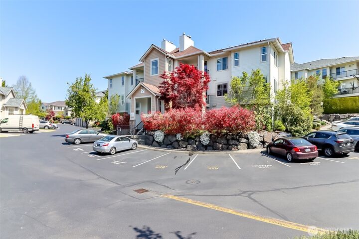 Property Photo:  15026  40th Avenue W 7-203  WA 98087 